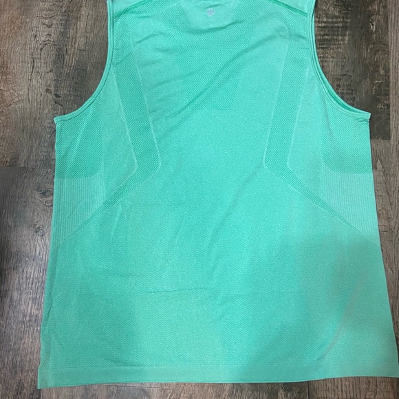 Lululemon Athletica Men’s Tank Top - Picture 4 of 7